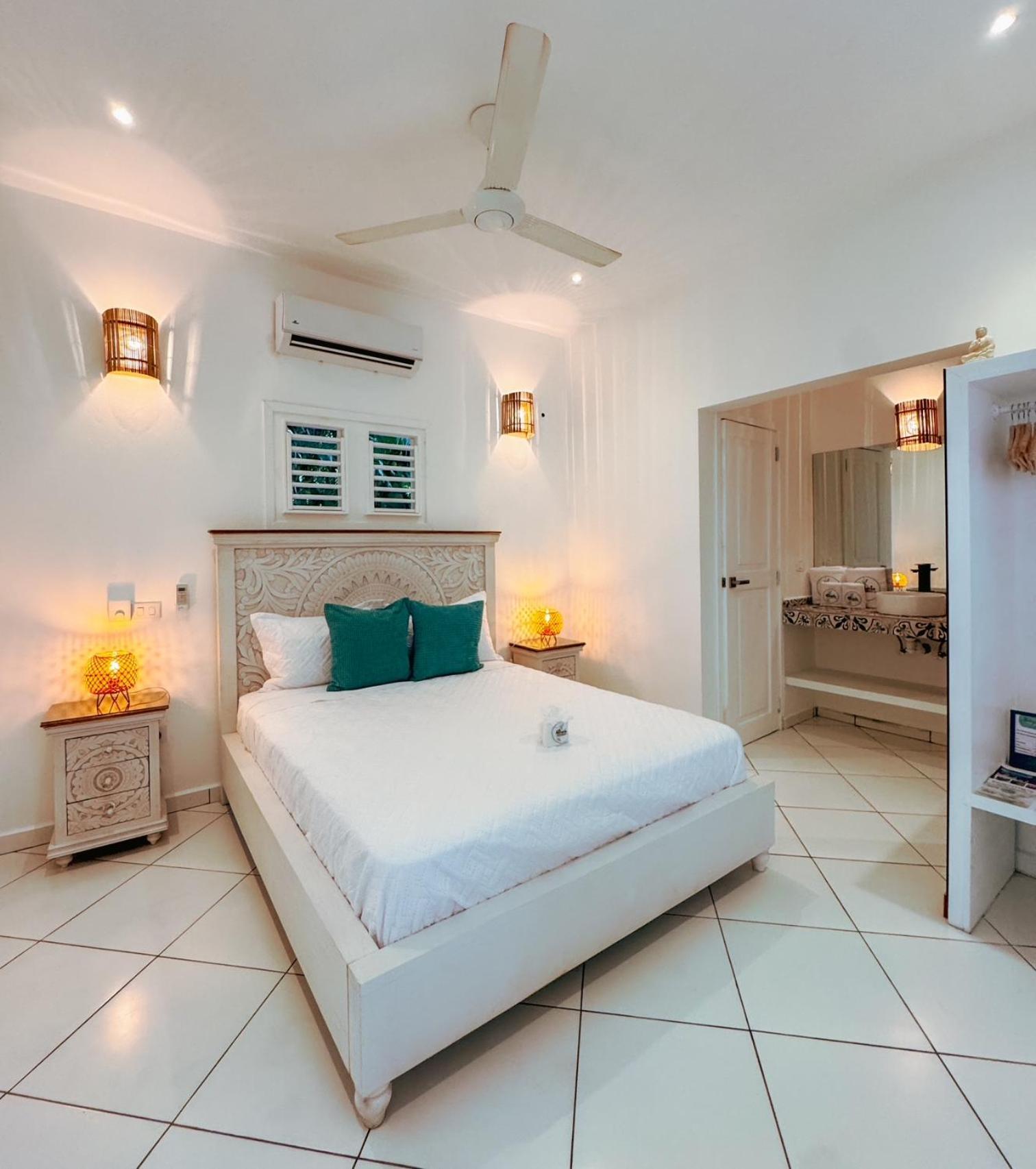 El Mosquito Boutique Hotel Playa Bonita Лас Терренас Экстерьер фото